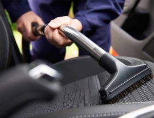 valymo darbai, valymo paslaugos, automobilio salono valymas